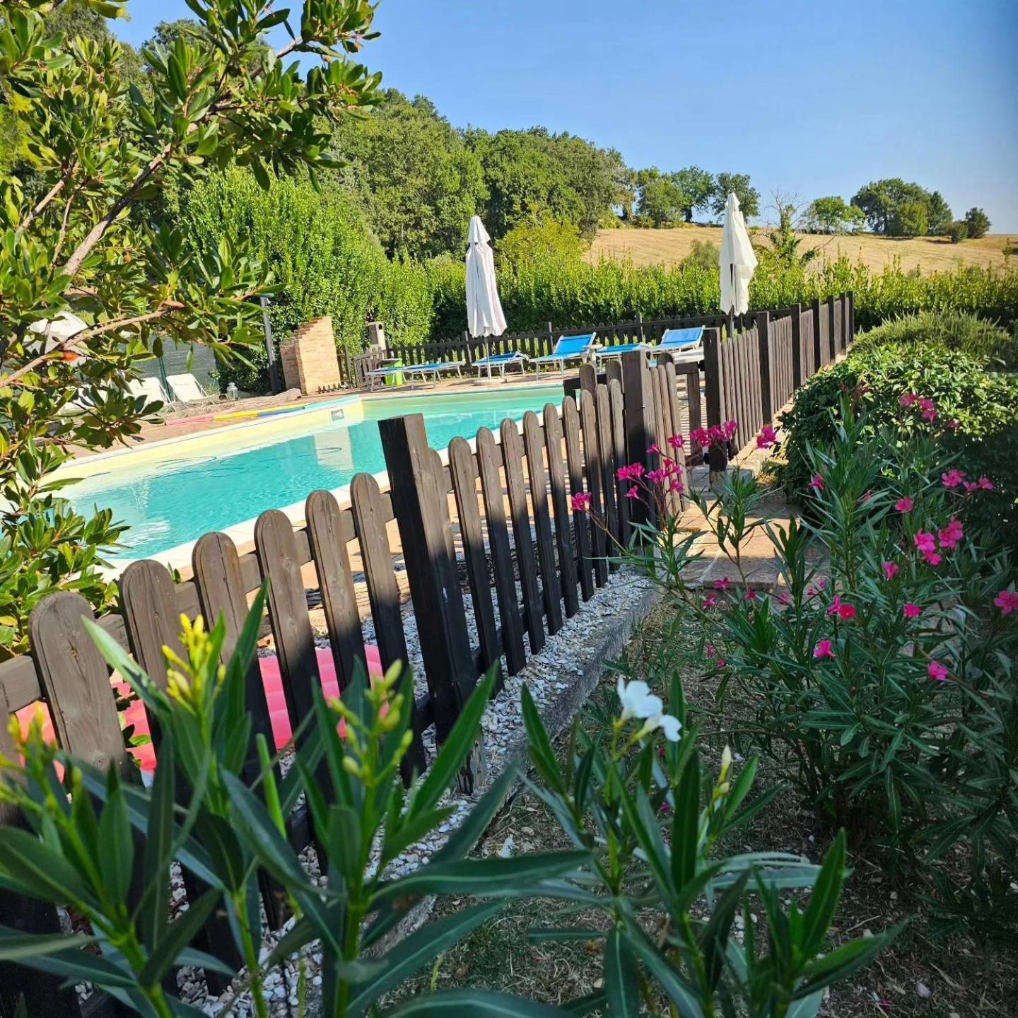 Il Casale Di Aurora Country House Colmurano Bagian luar foto