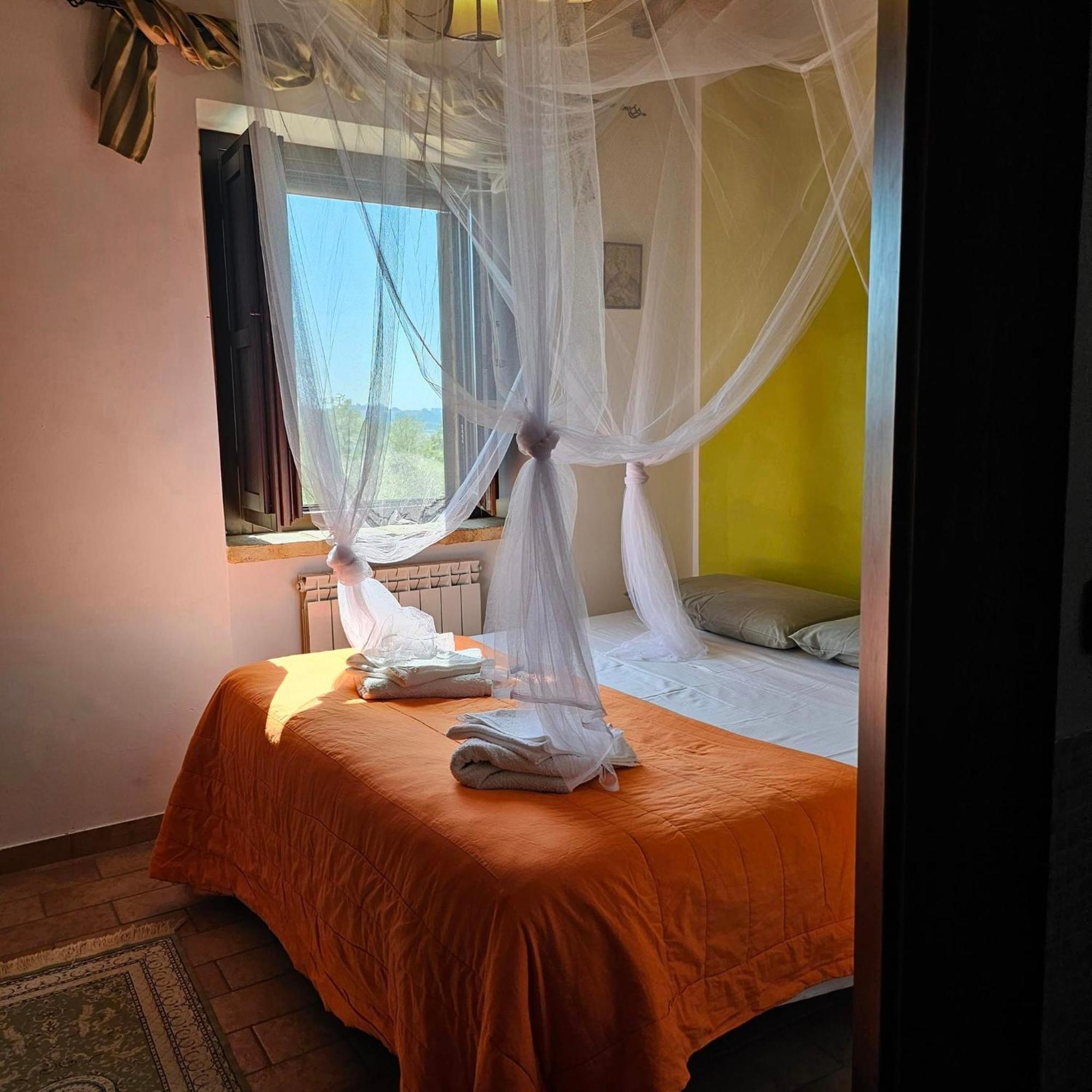 Il Casale Di Aurora Country House Colmurano Bagian luar foto