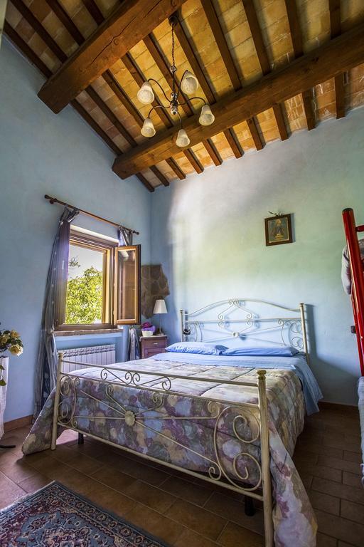 Il Casale Di Aurora Country House Colmurano Bagian luar foto