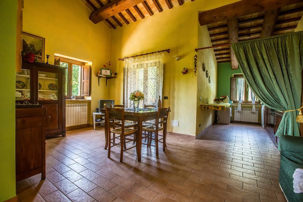 Il Casale Di Aurora Country House Colmurano Bagian luar foto