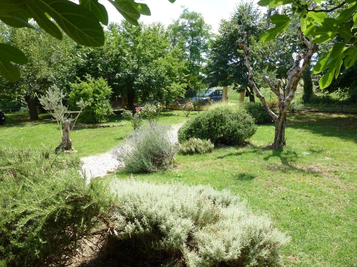 Il Casale Di Aurora Country House Colmurano Bagian luar foto