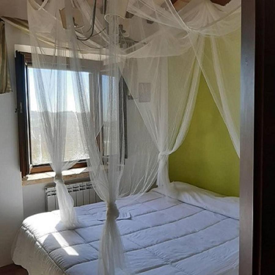 Il Casale Di Aurora Country House Colmurano Bagian luar foto